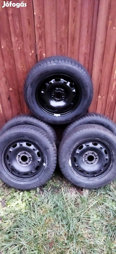 Alkalmi Vétel !Téli gumi gyári felnivel eladó 185/60/ r 14.WP52