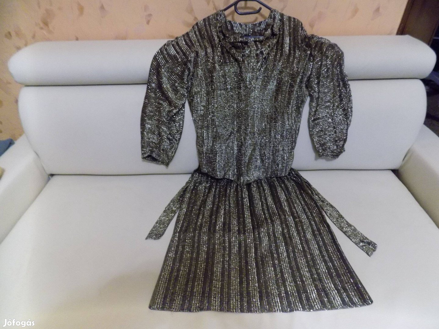 Alkalmi svájci lurex anyagú 2 részes ruha minőségi darab