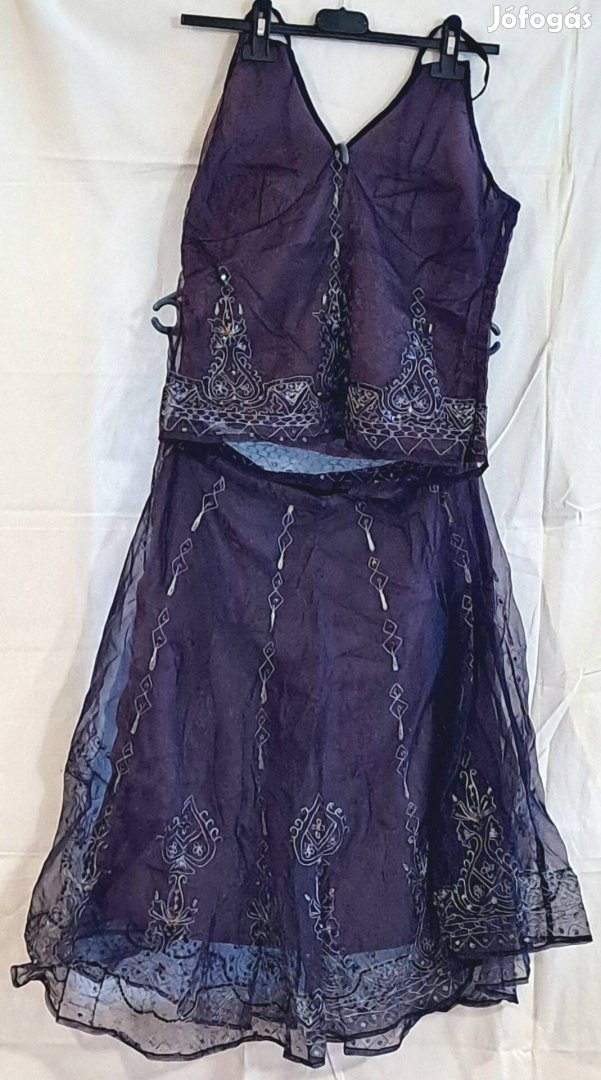 Alkalmi vagy ünnepi, ezüst flitteres, tüllszoknyás ruha