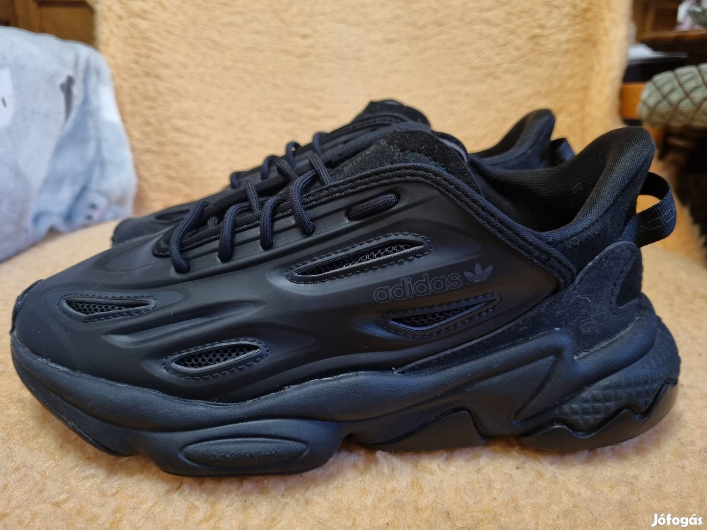 Alkalmi vétel! Új eredeti Adidas Ozweego Celox cipő 35,5 