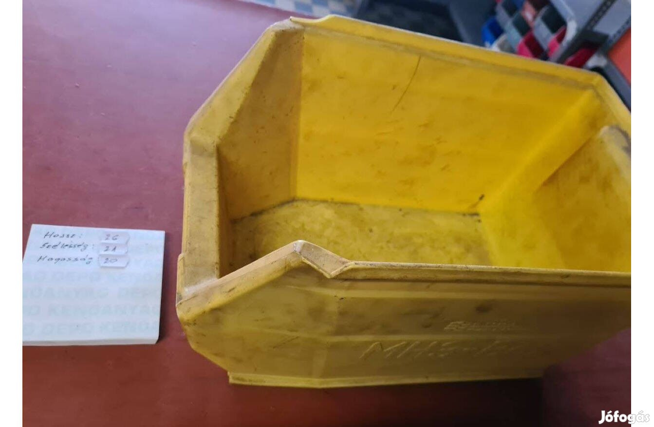 Alkatrész Doboz 26X21X20