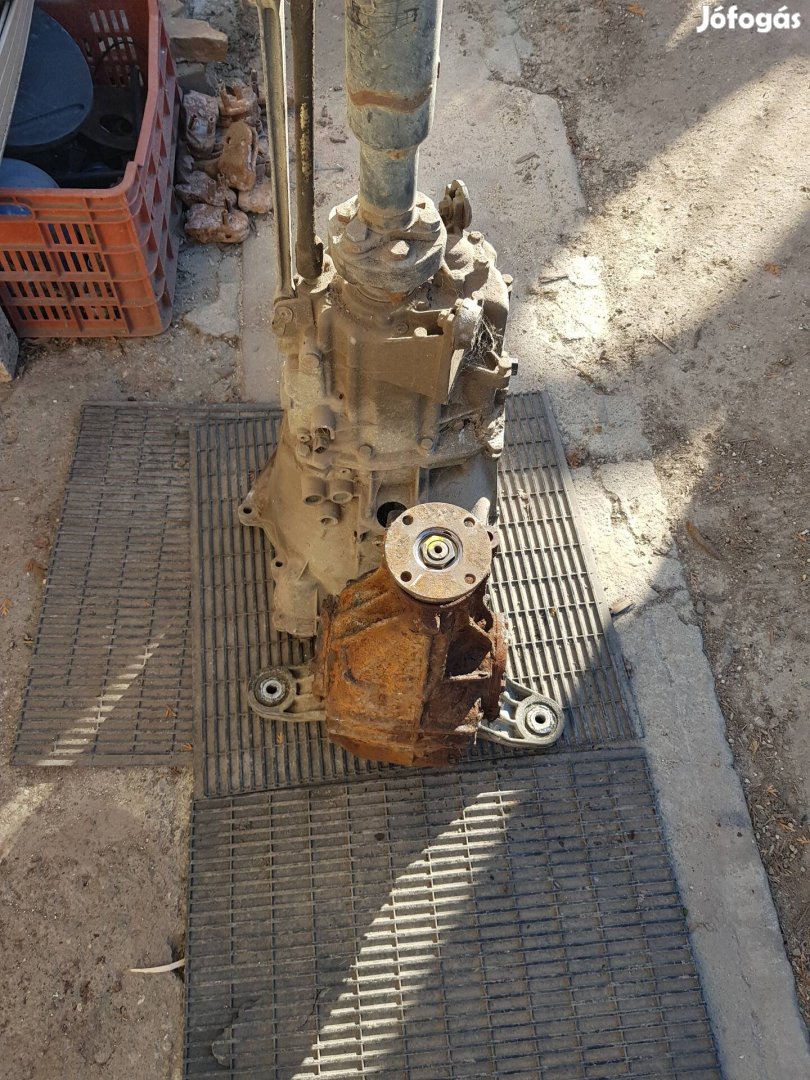 Alkatresz bmw e36 td difi kardan valto elado.