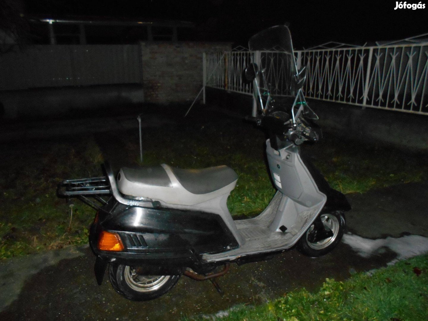 Alkatrésznek Yamaha Beluga 125 1982