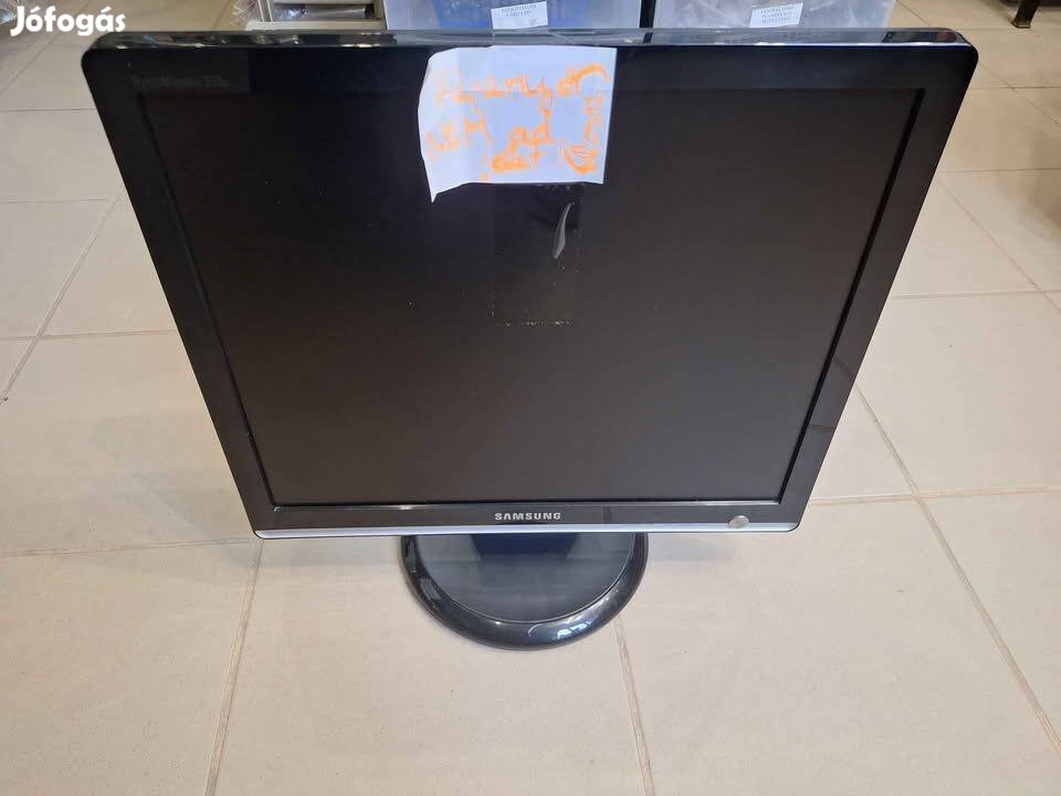 Alkatrésznek eladó monitorok