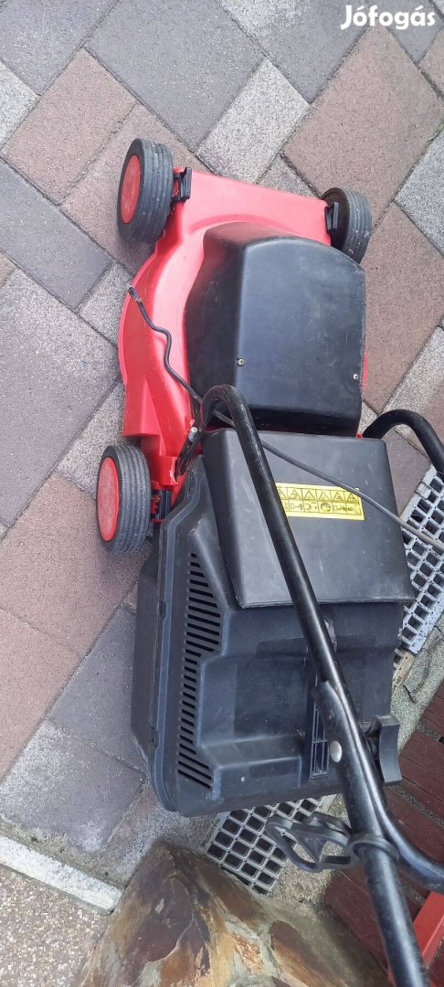 Alko 32 cm-es fűnyíró fűgyüjtő alkatrésznek
