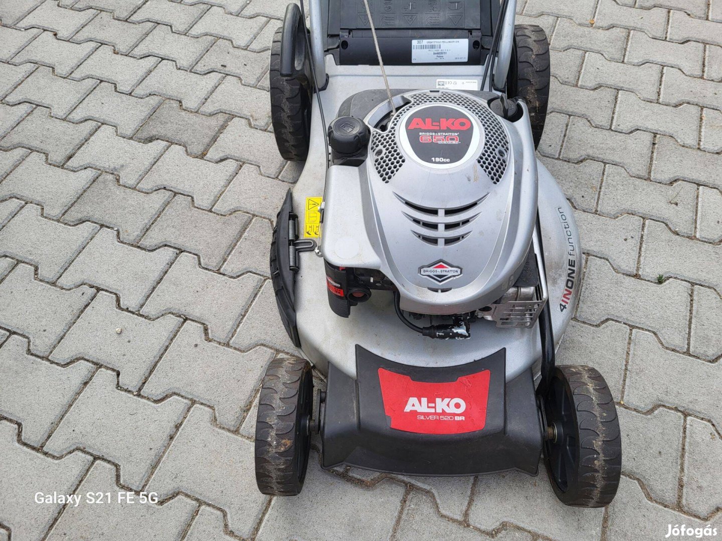 Alko 520 BR: Briggs motoros - önjáró + gyűjtős fűnyíró