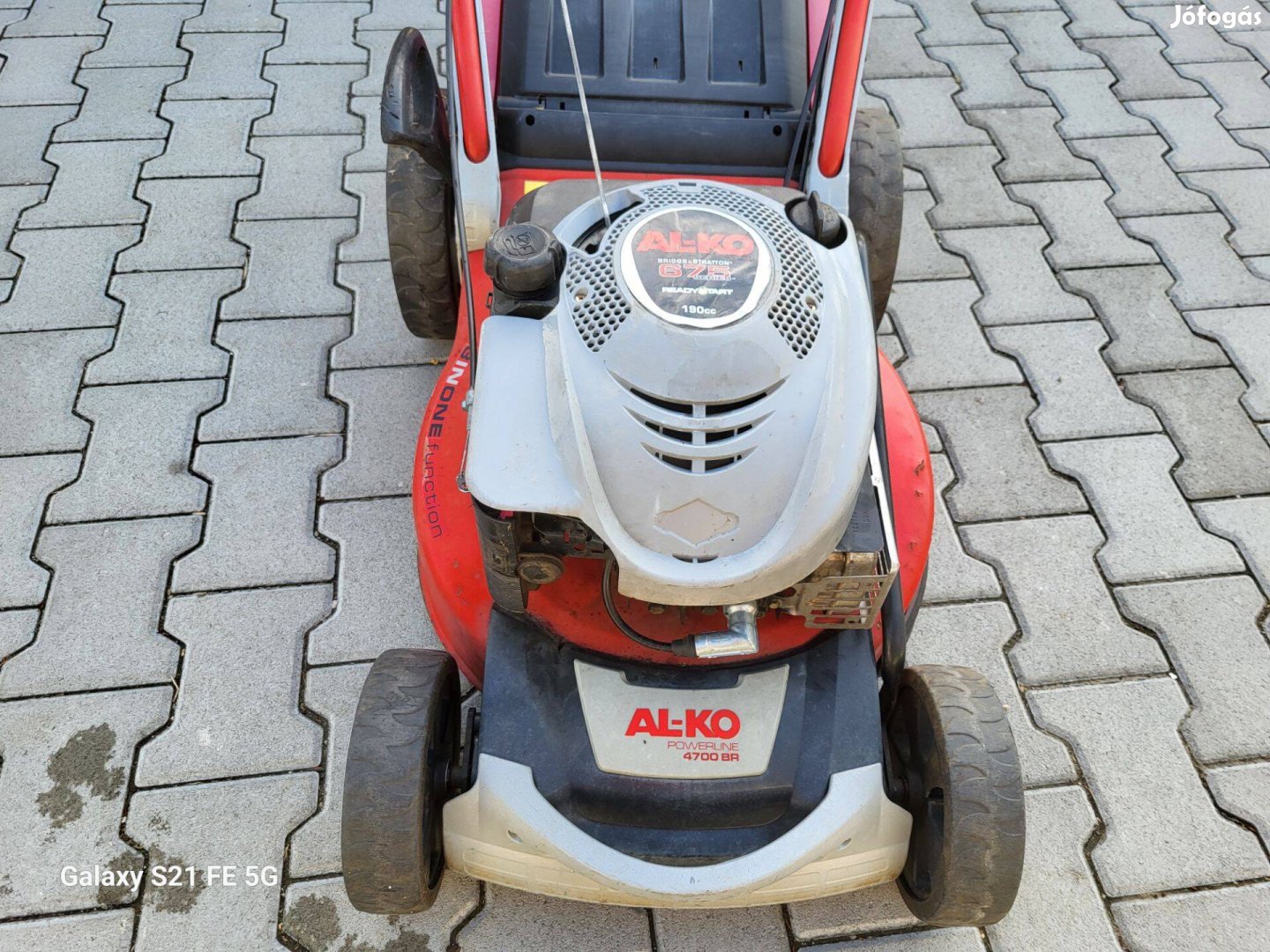 Alko Powerline: Briggs motoros - önjáró+gyűjtős fűnyíró