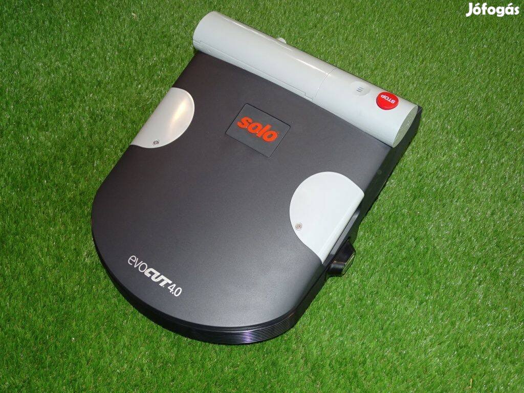 Alko Solo Evocut 4.0 robotfűnyíró 2000 m2 32 cm vágószélesség dokkoló
