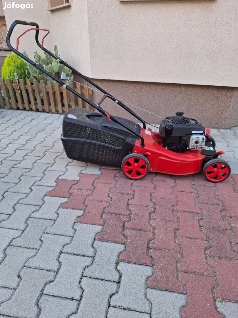 Alkó benzines fűnyíró
