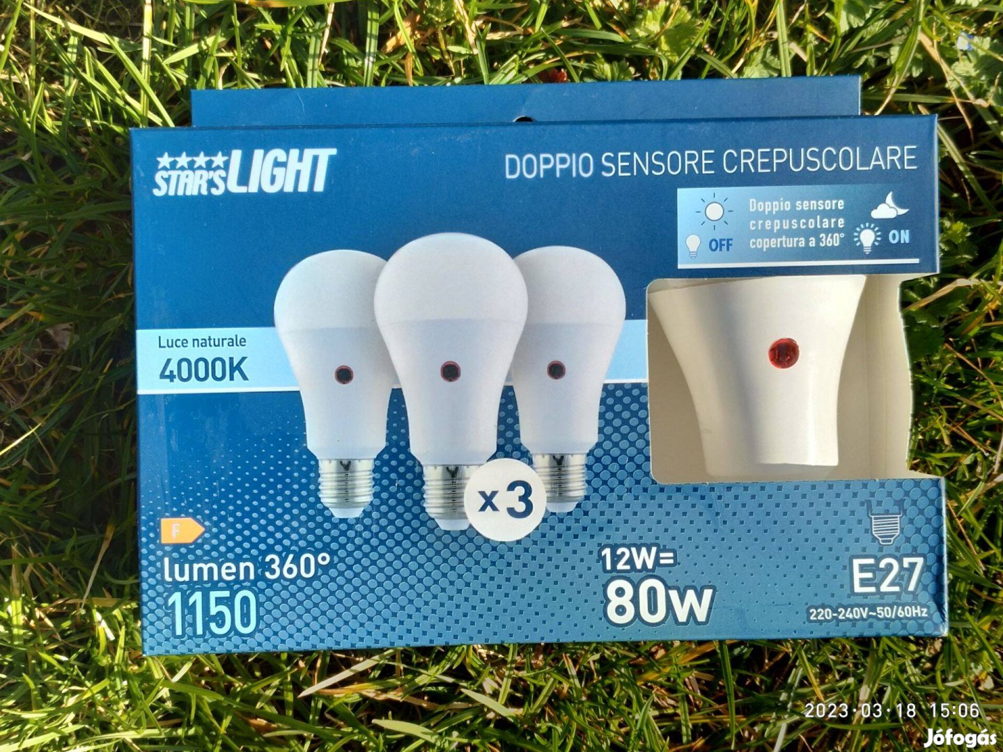 Alkonykapcsolós LED izzó 12 W 1150 lm, automata fel- és lekapcsolással