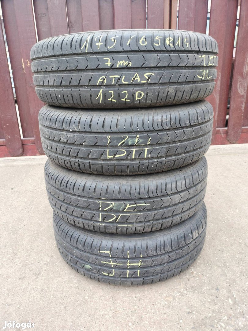 Alkuképesen Eladó 4 db 175/65 r14 nyári gumi. 2020 gyártás. 7 mm