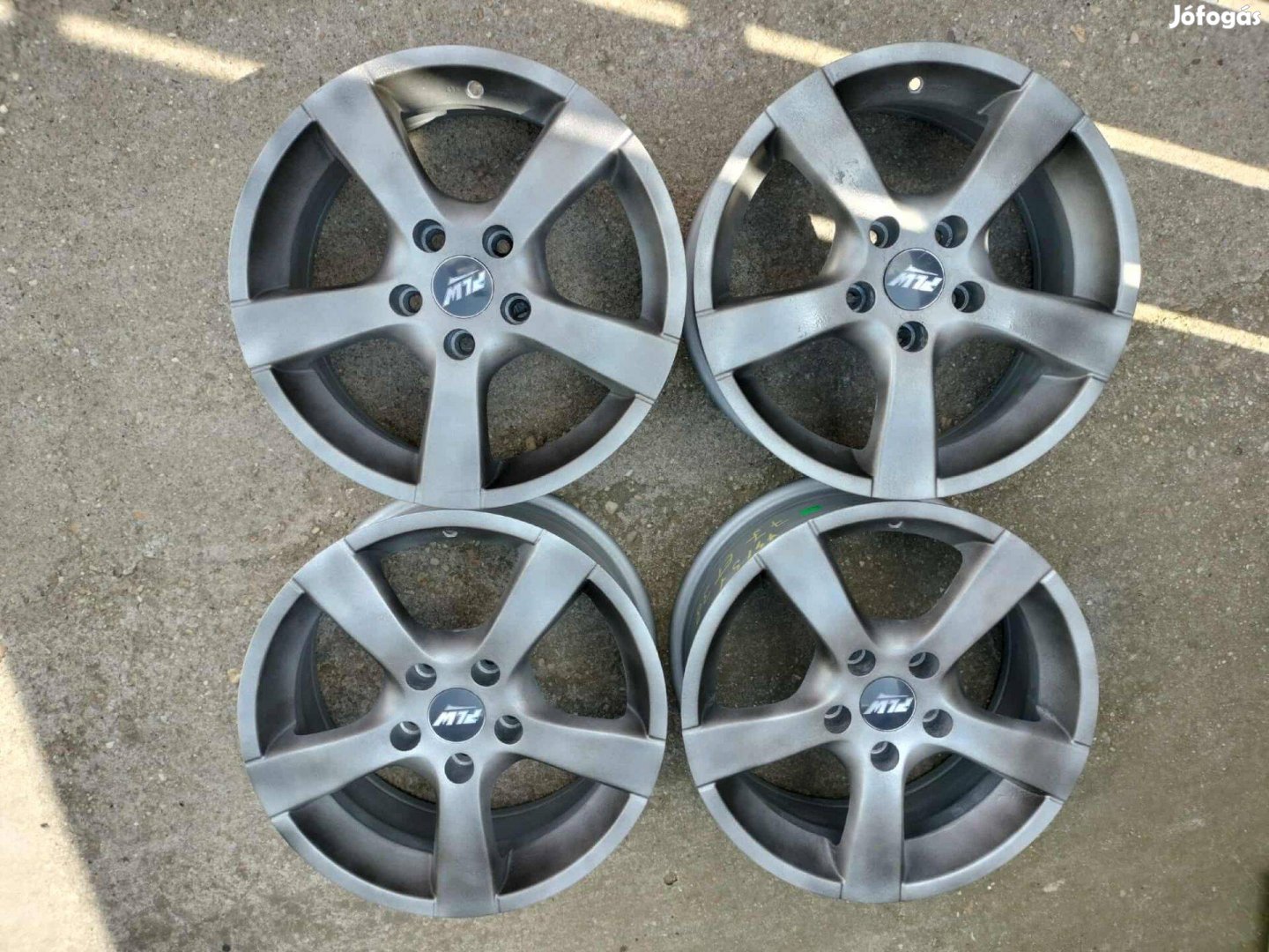 Alkuképesen Eladó r16 5x112 7J et38 alufelni