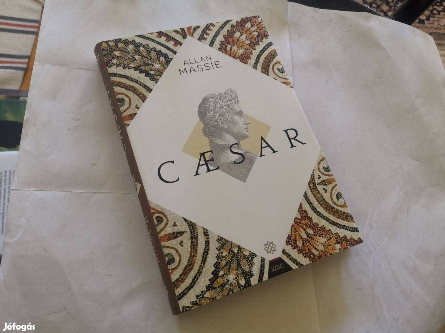 Allan Massie - Caesar - új kiadás - ókor történelmi regény