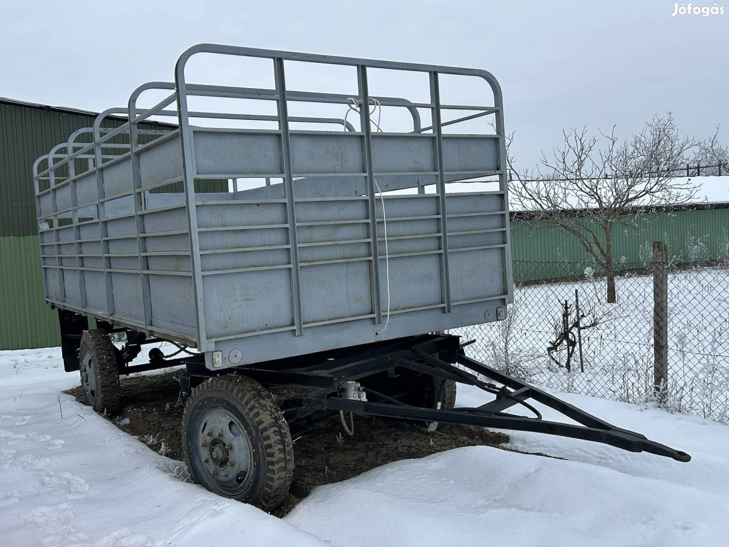 Állatszállító pótkocsi 5 év műszakival