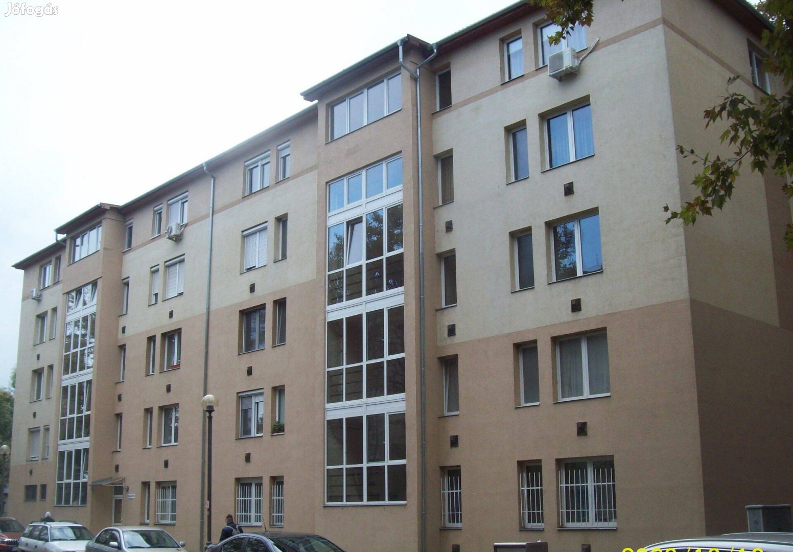 Állattartási lehetőséggel, számlaképesen kiadó lakás