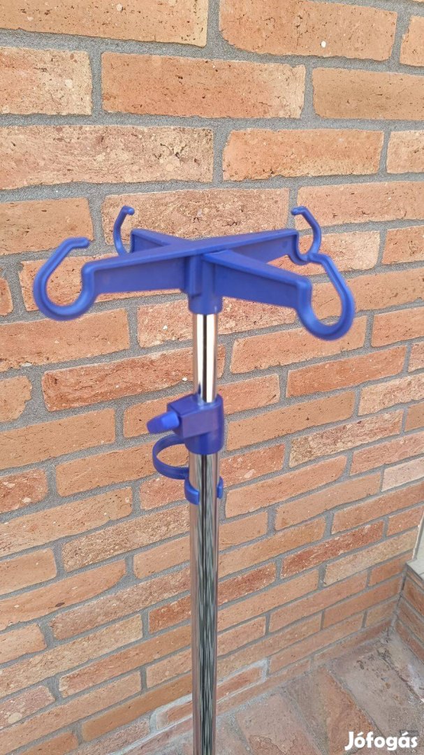 Állítható Infúziós állvány - 4 akasztós