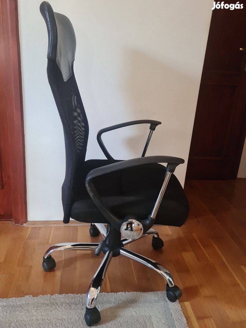 Állítható magasságú irodai forgószék