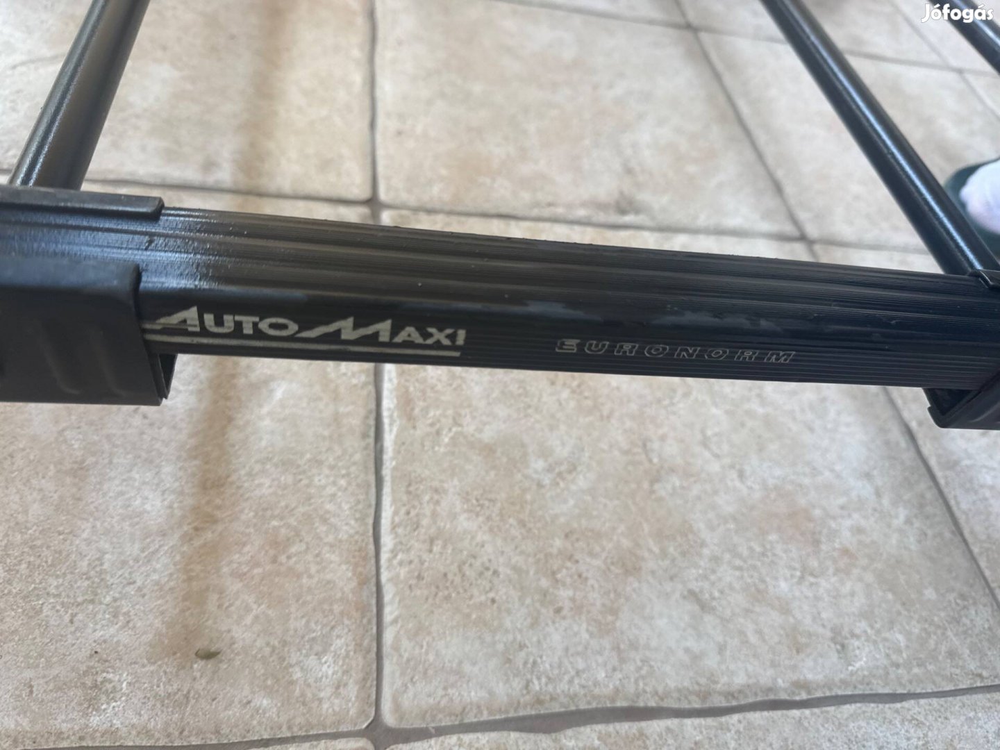 Állítható tetőcsomagtartó