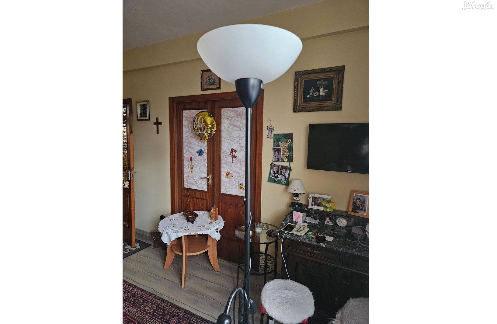 Álló lámpa a talpán javított, de kivülről nem látszik