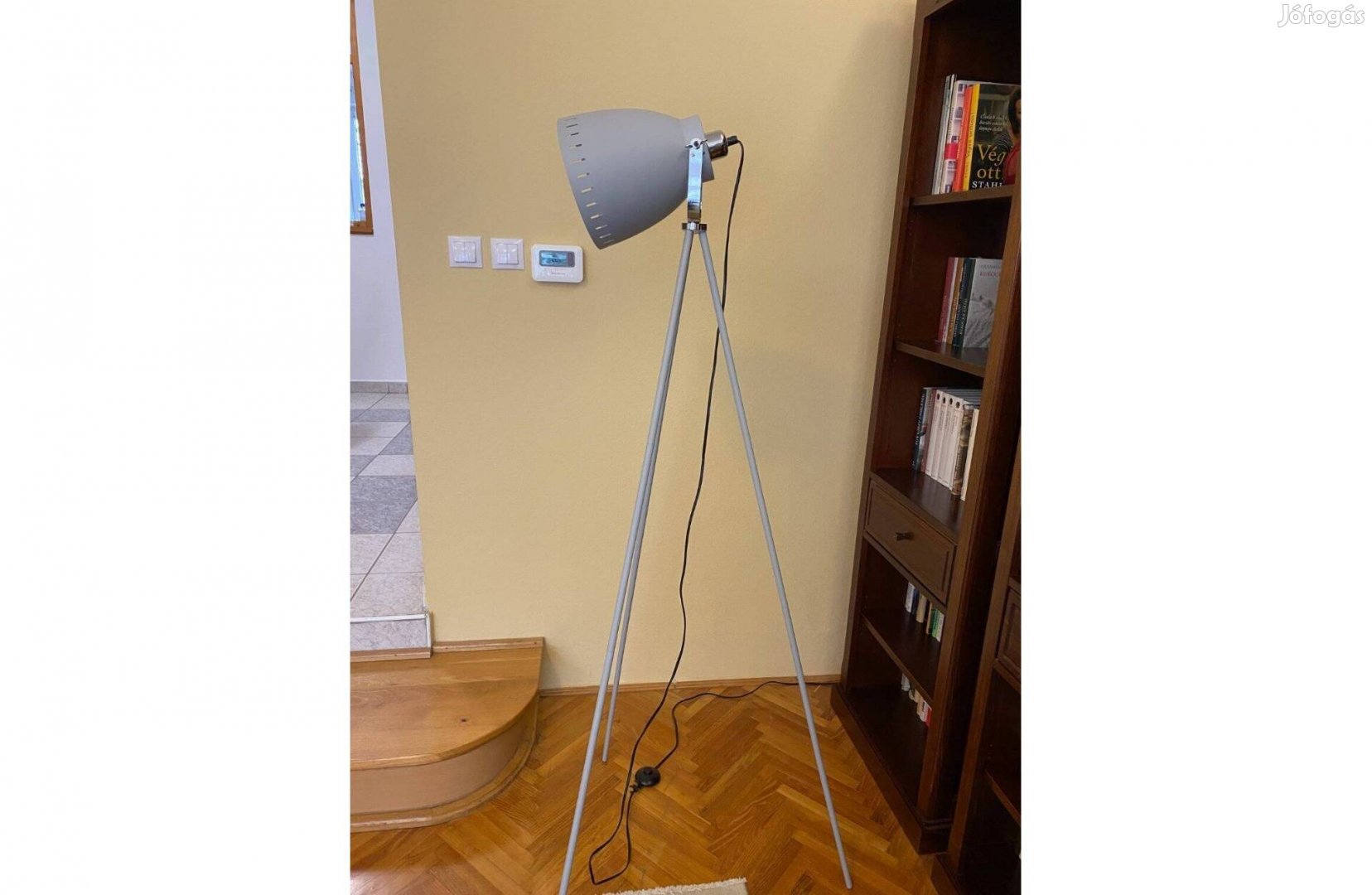 Állólámpa indusztriál stílus