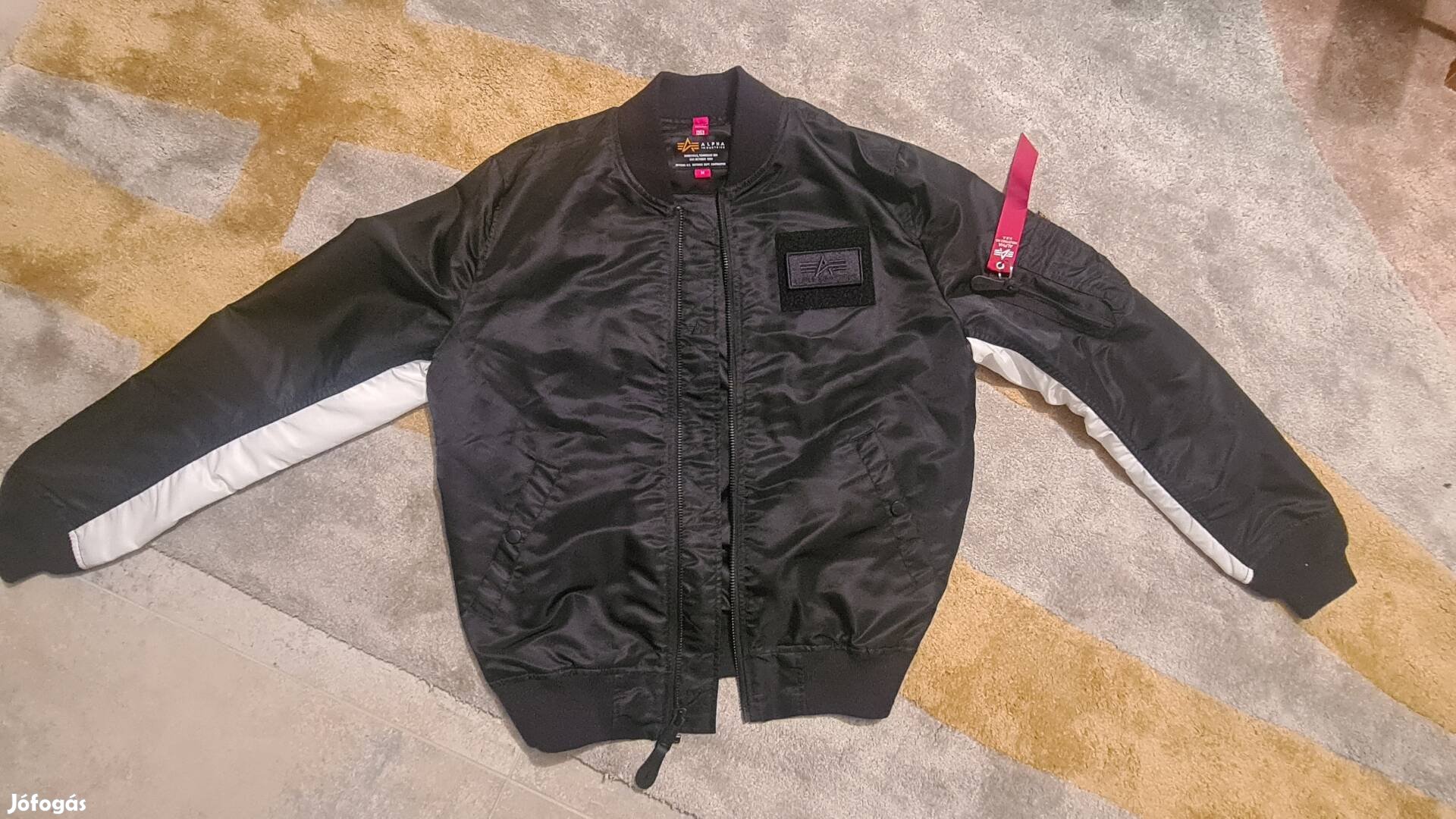 Alpha Industries eredeti MA-1 Custom, vadiúj, M méretű, átmeneti kabát