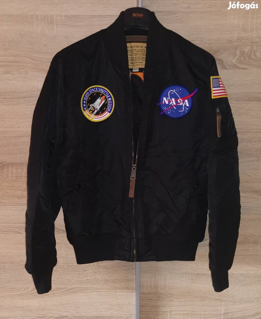 Alpha industries nasa bomber kabát! 