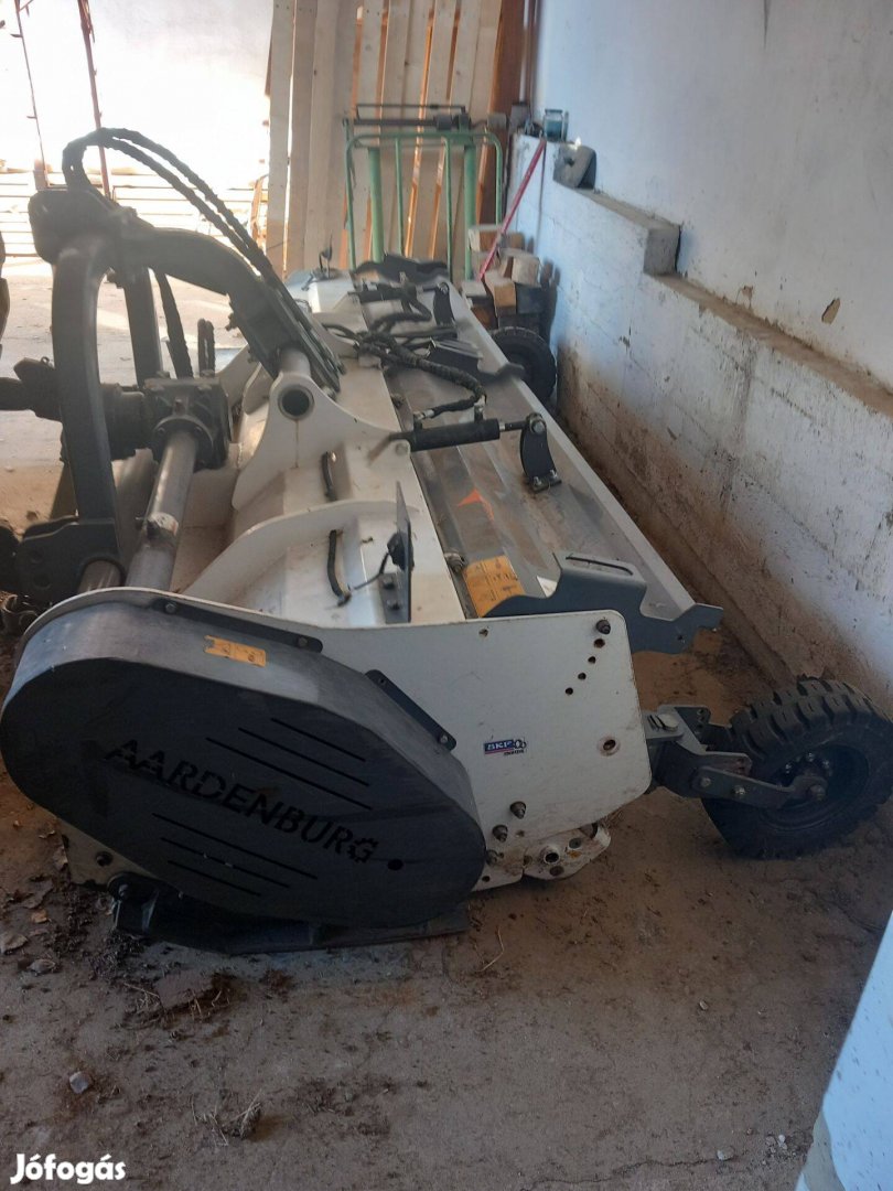 Alpha xL 3000 Grizli mulcsozó Eladó