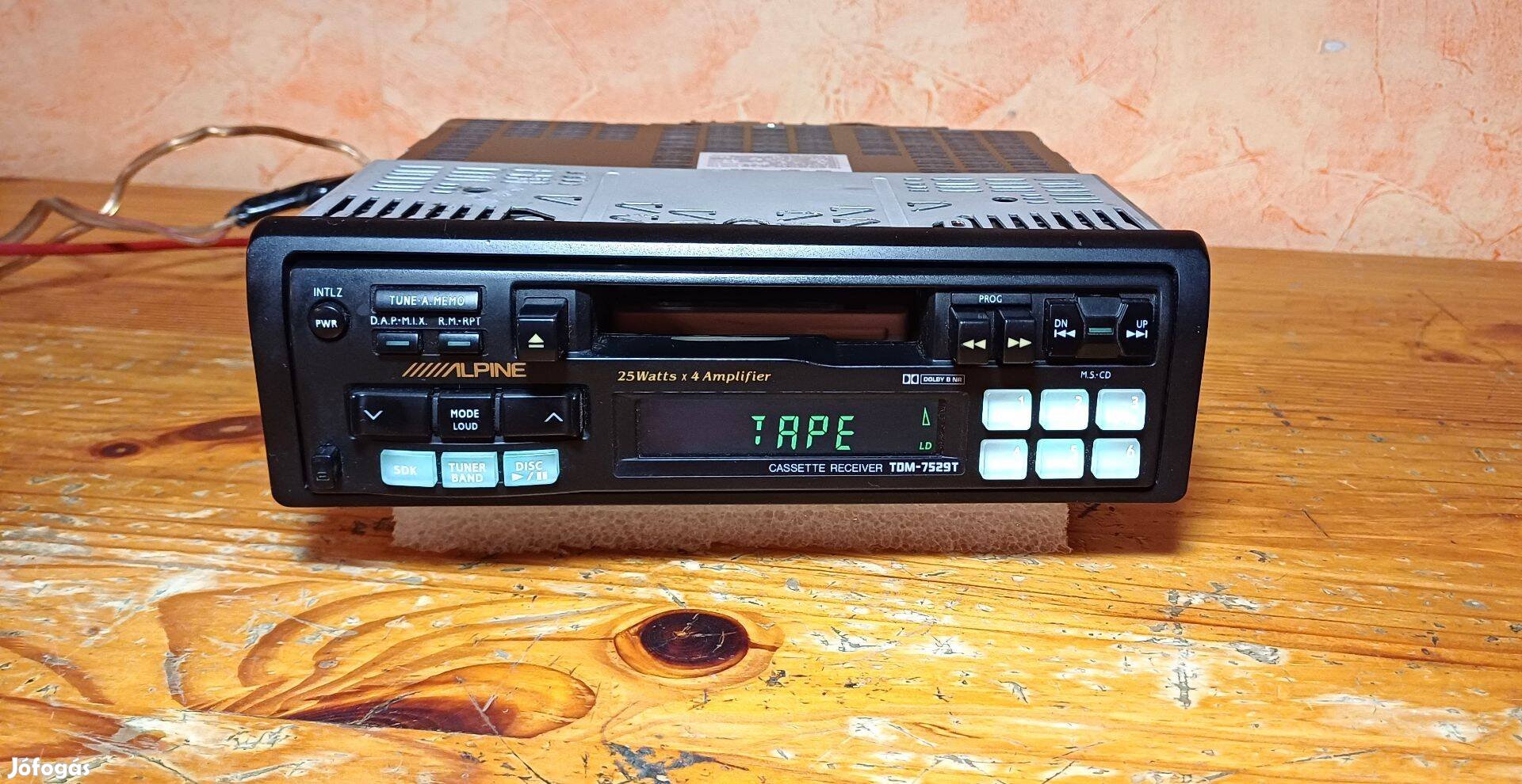 Alpine TDM-7529 Retro kazettás autórádió 1995-ből