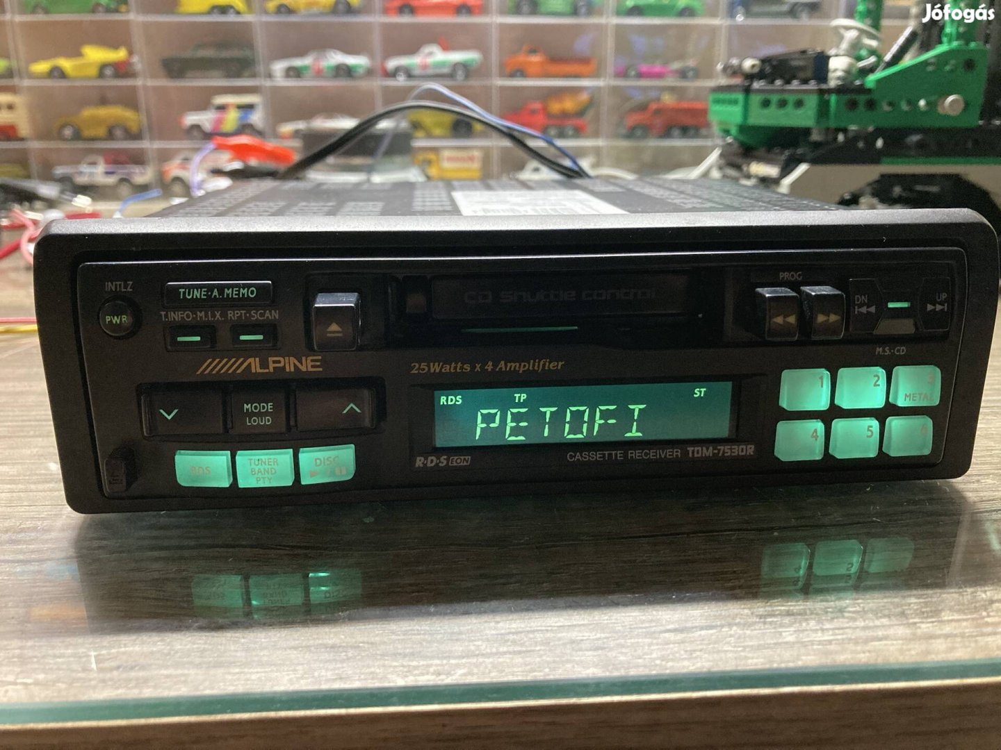 Alpine TDM-7530R radio magno + CD tár