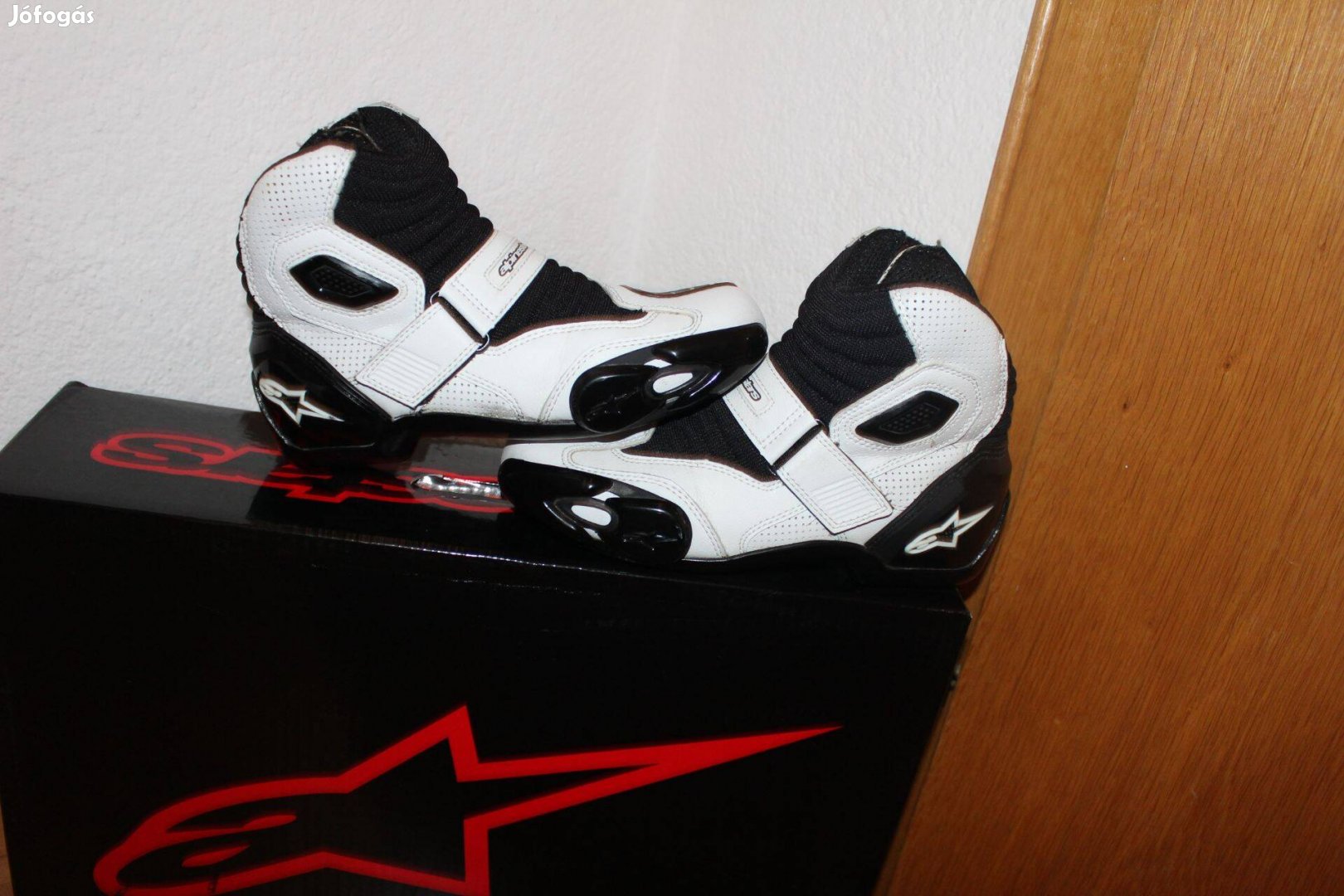 Alpinestars Smx-1 44-es Vented modell eladó feher