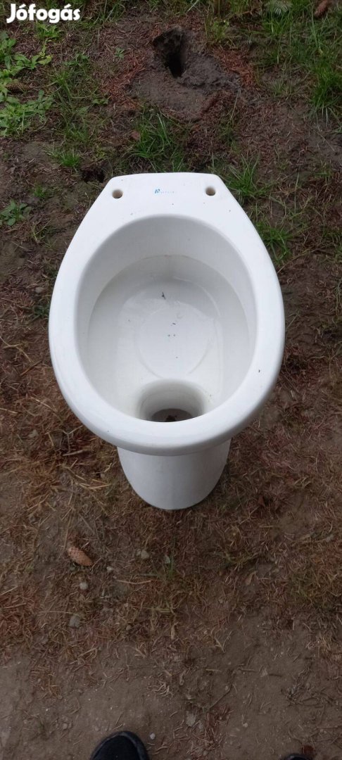 Alsó kiömlésű WC ülőke