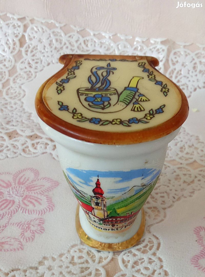 Altenmarkt -Pongrau német kézzel festett porcelán WC-hamuzó