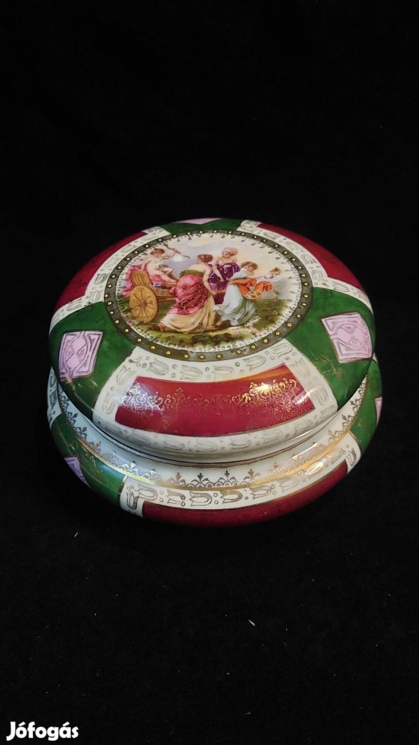 Altwien porcelán kerek, jelenetes bonbonier