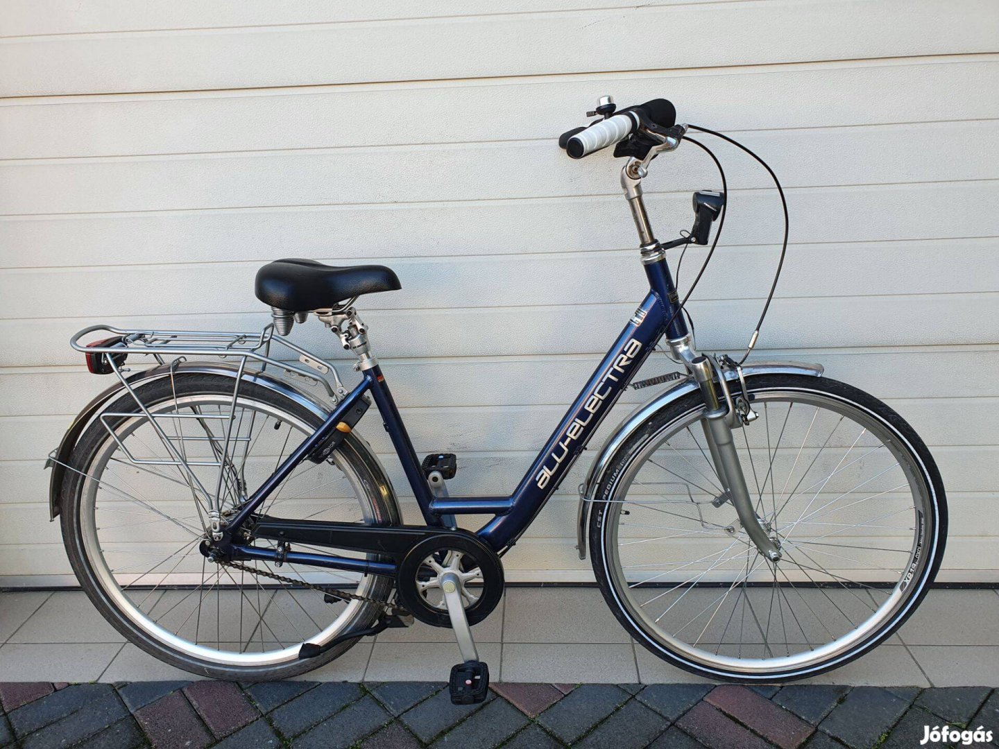 Alu Electra Mélyvázas Női kerékpár (28") eladó Kalocsán (3)