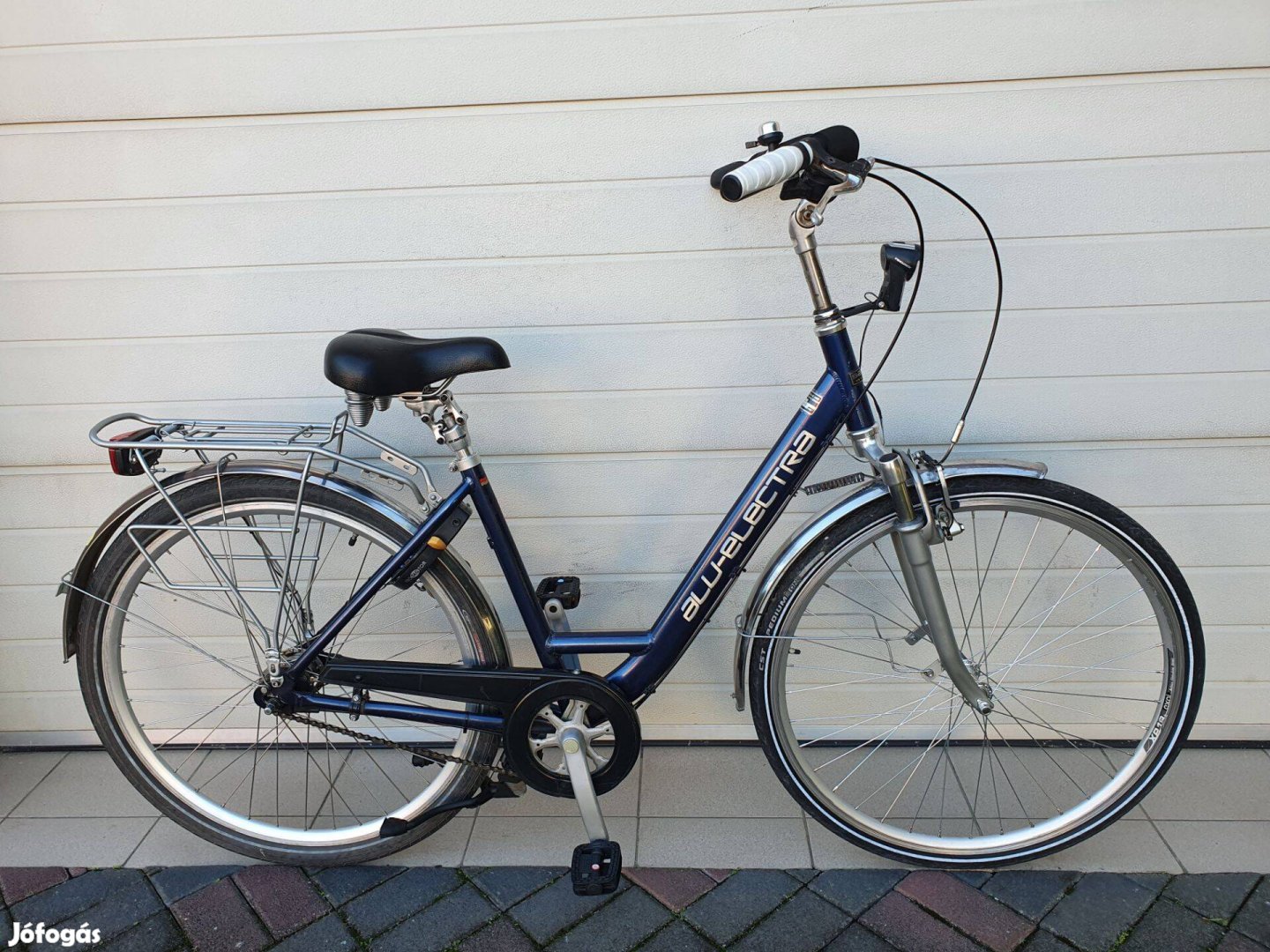 Alu Electra Mélyvázas Női kerékpár (3) eladó Kalocsán (28")