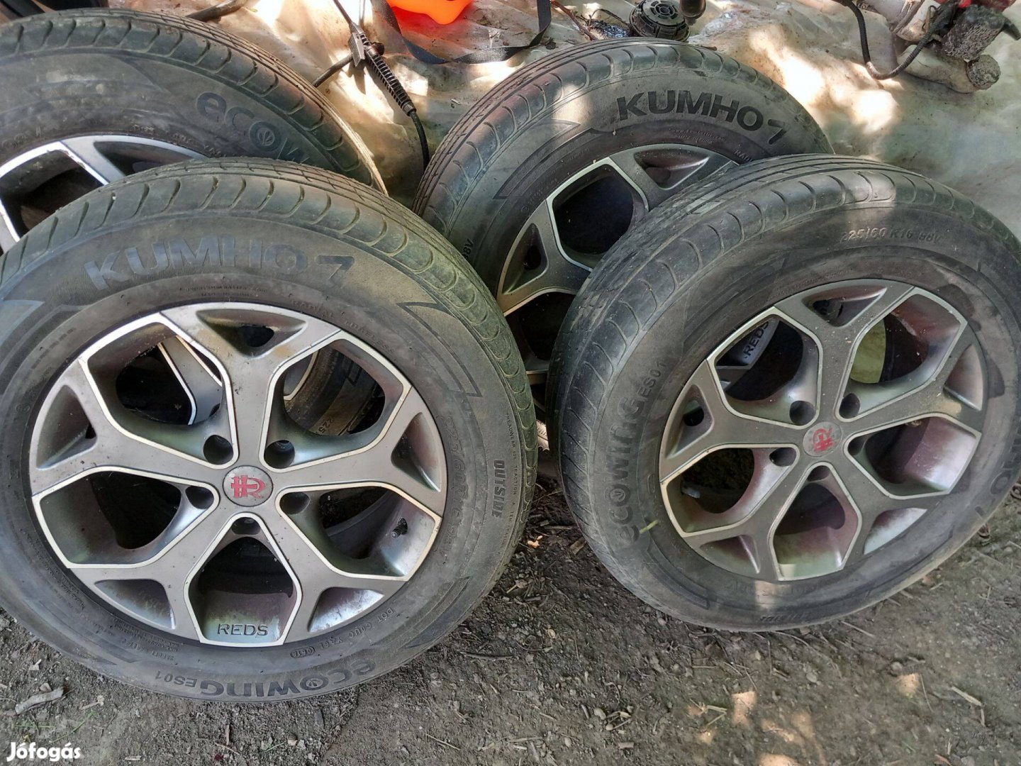 Alu felni nyári gumival eladó