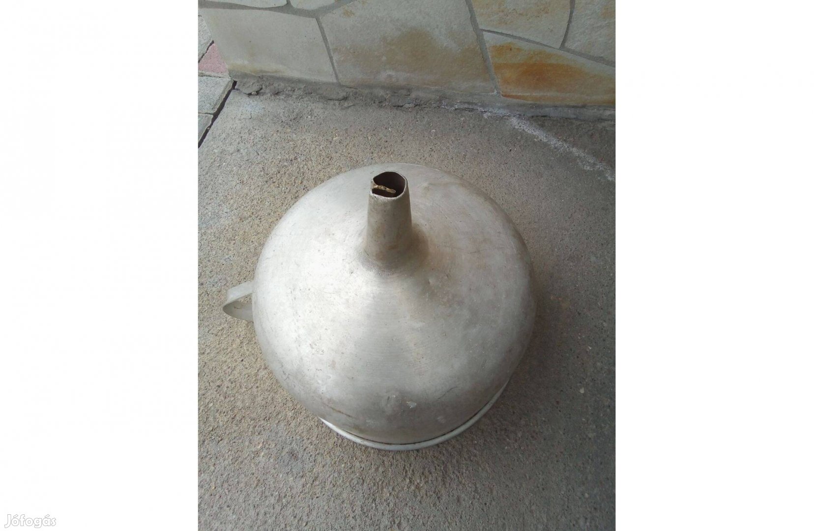 Alu tölcsér hordó töltéséhez