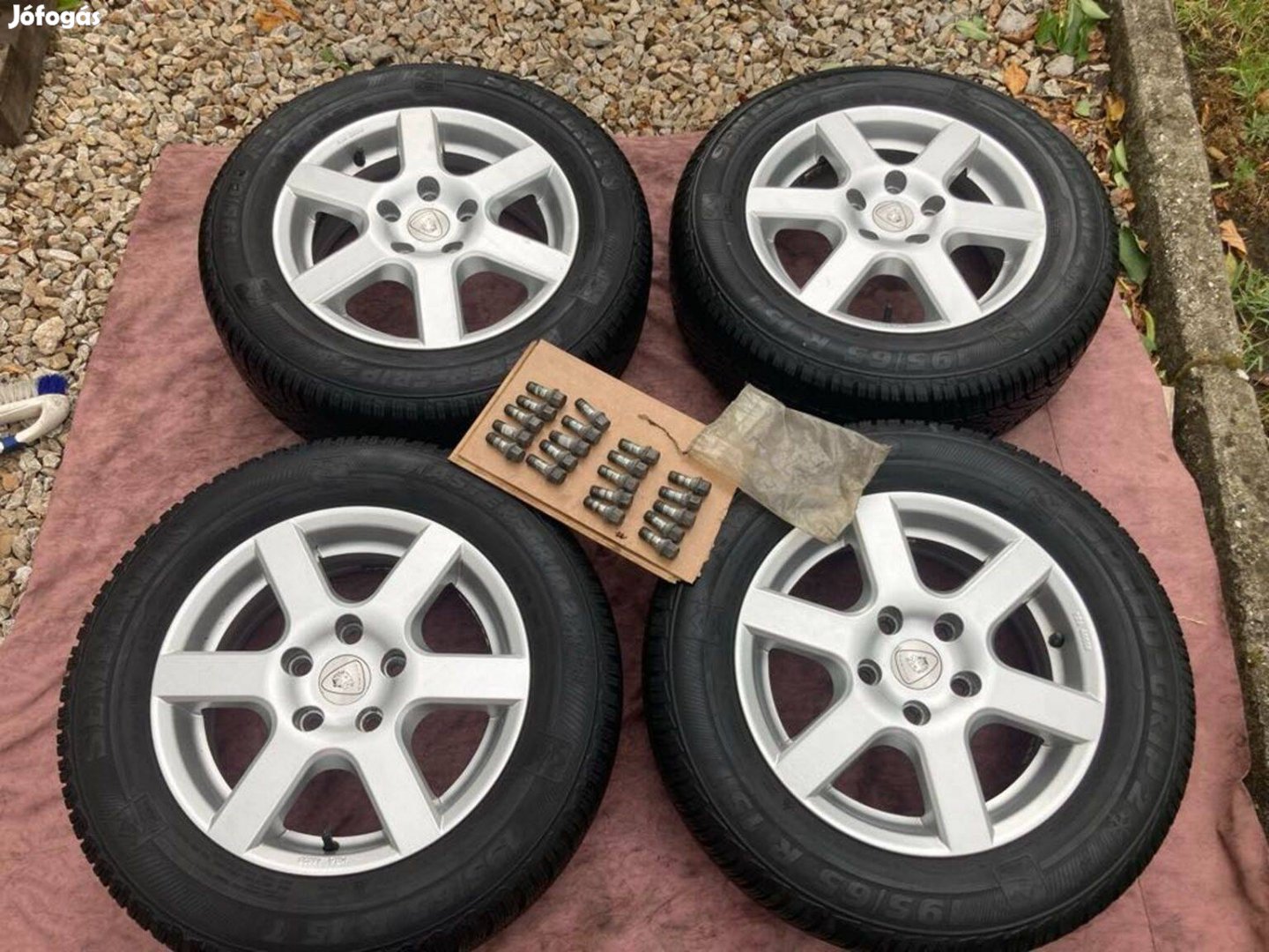 Aluett alufelni 195/65 R15 gumikkal