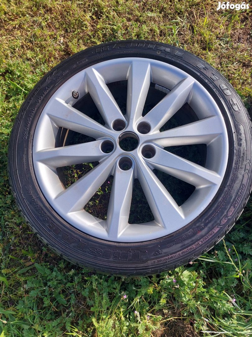 Alufelni 18"  80% Nyárigumikkal+felnitartó