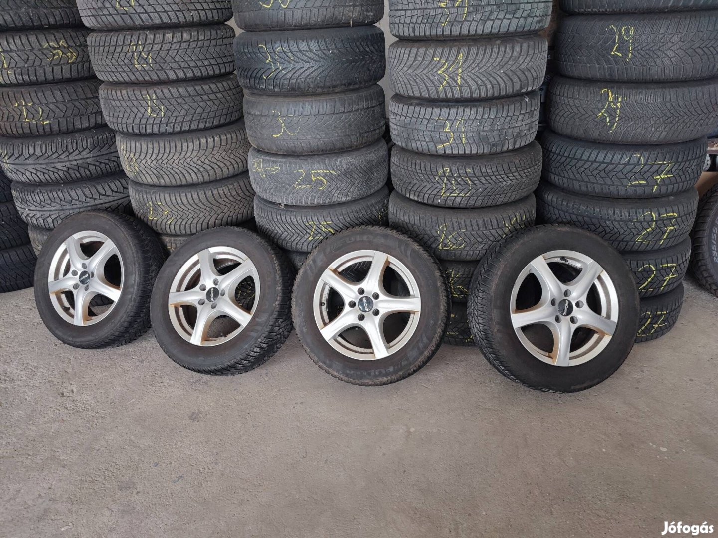 Alufelni 5x108, 16 coll, 215/60 r16 újszerű téli gumival 