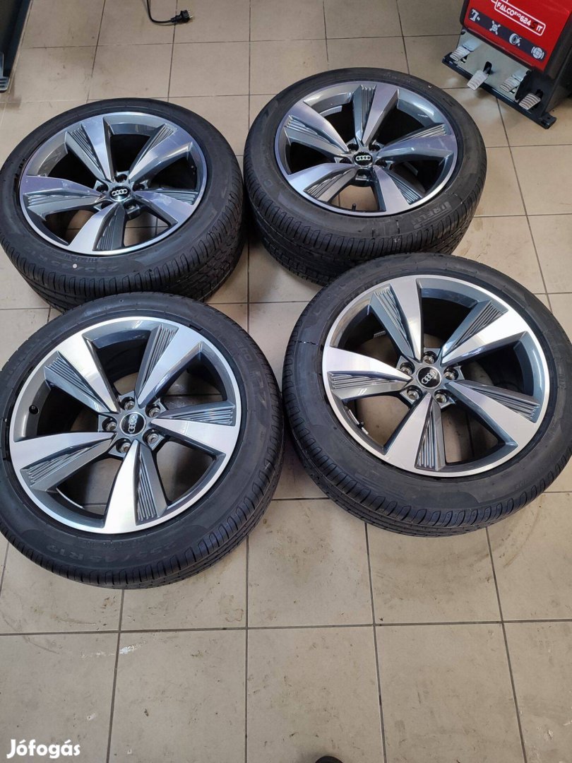 Alufelni 5x112 Audi A8 gyári karcmentes garnitúra 19"