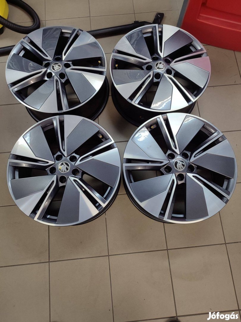 Alufelni 5x112 Skoda gyári új garnitúra 19"