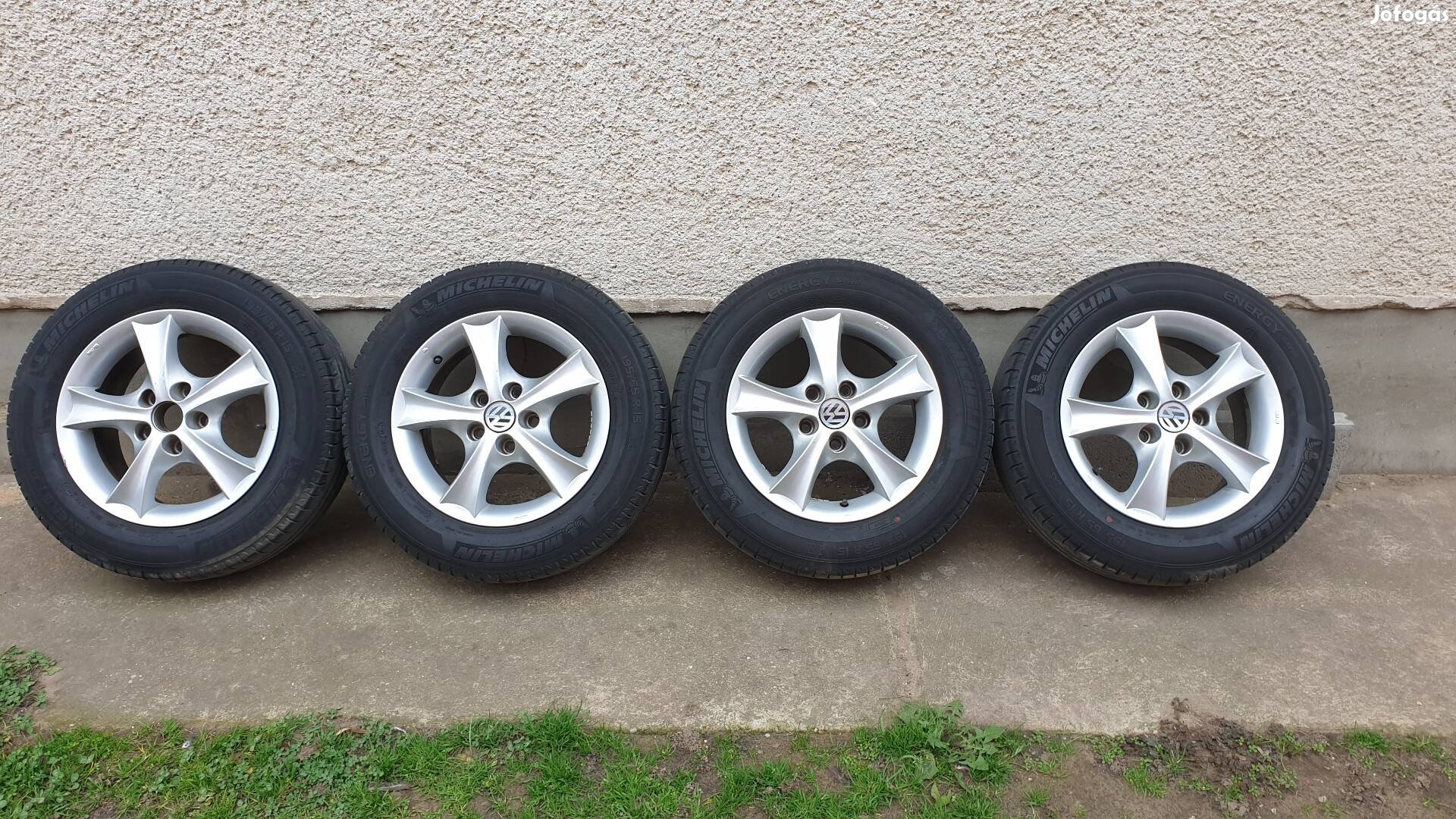 Alufelni 5x112 VW Audi. 195/65R15 nyári gumikkal 