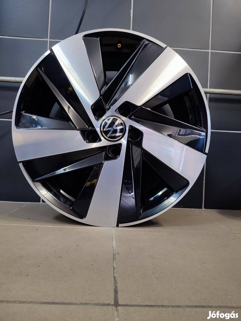 Alufelni 5x112 Volkswagen Arteon gyári újszerű garnitúra 18"méretben!