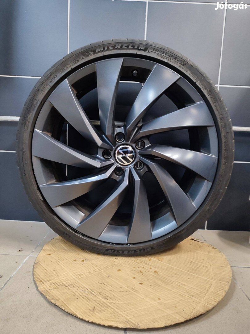 Alufelni 5x112 Volkswagen Arteon gyári újszerű garnitúra 20"méretben!