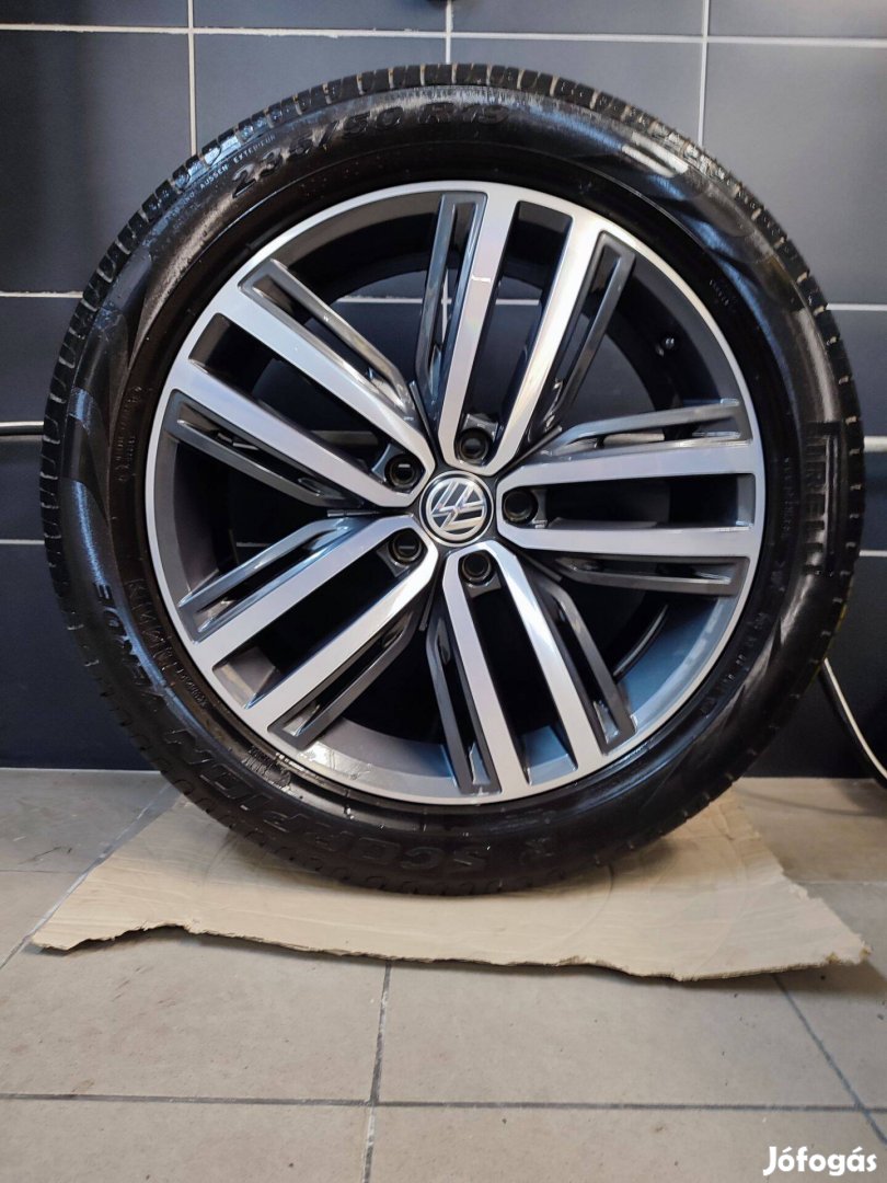 Alufelni 5x112 Volkswagen Tiguan gyári újszerű garnitúra 19"méretben!