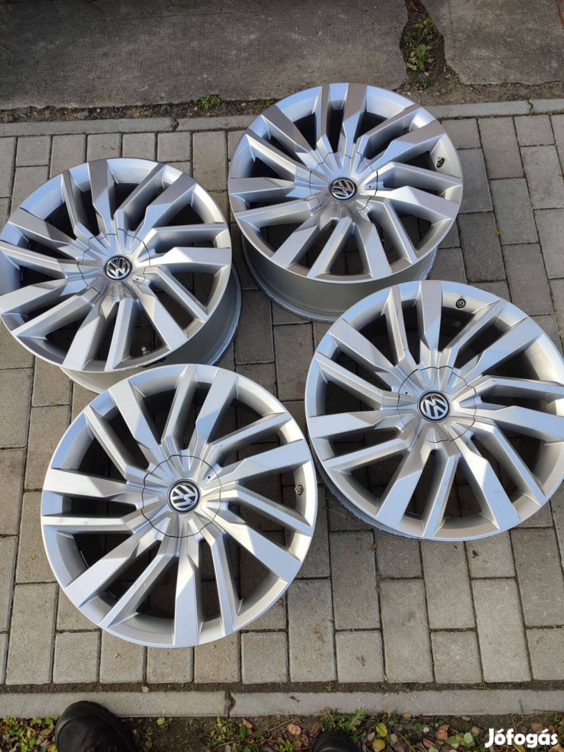 Alufelni 5x112 Volkswagen gyári újszerű garnitúra 19"