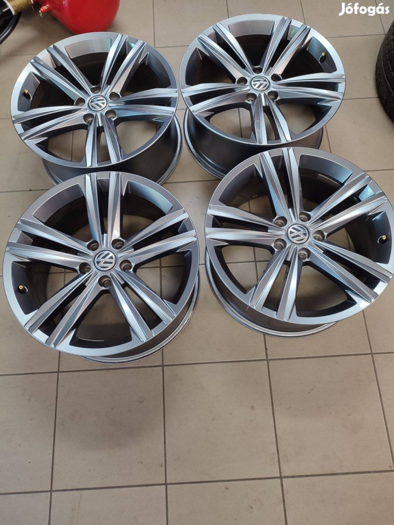 Alufelni 5x112 Volkswagen gyári újszerű garnitúra 19"