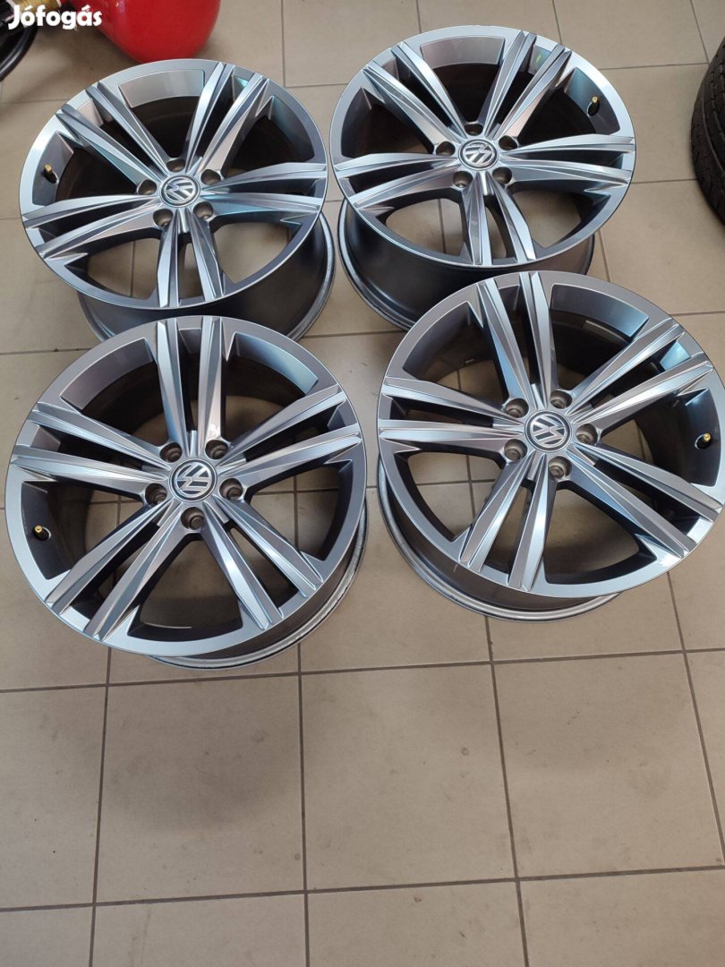 Alufelni 5x112 Volkswagen gyári újszerű garnitúra 19"méretben!