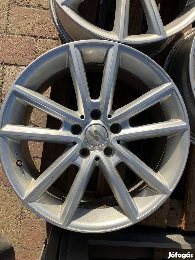 Alufelni Volvo XC gépkocsihoz